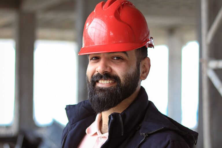 Se Habla Construcción: Bridging the Language Gap in Commercial Construction